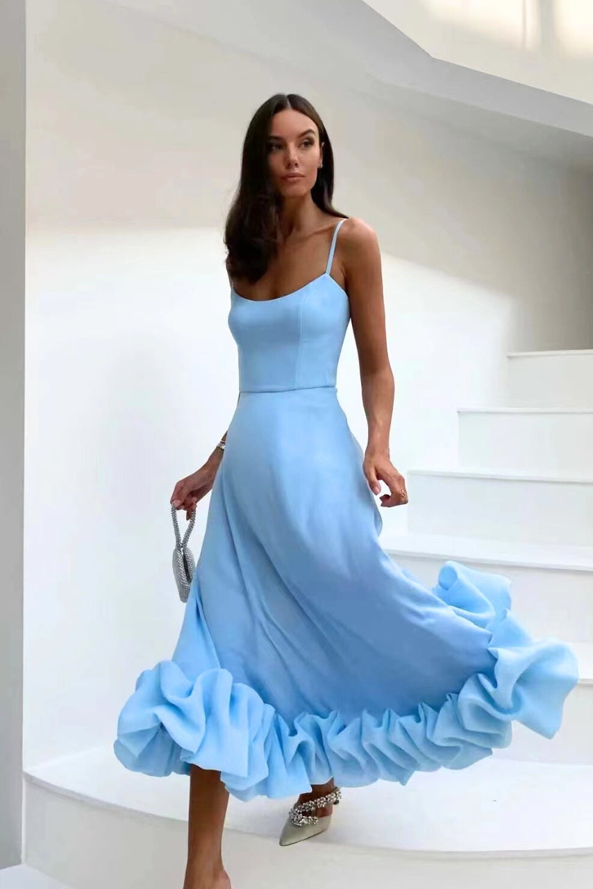 Elegancka sukienka z motywem zwierzęcym