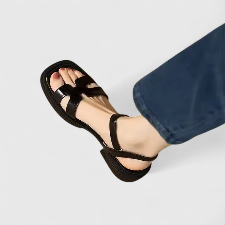 Vera - Eleganckie Płaskie Sandały