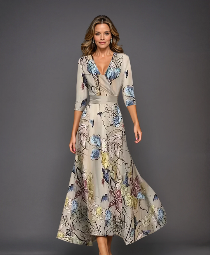 Elegancka sukienka w kwiatowy wzór